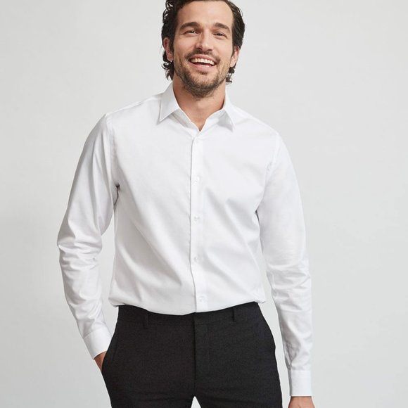 RW&CO. Other - RW&Co. Tailored Fit Solid Twill Dress Shirt